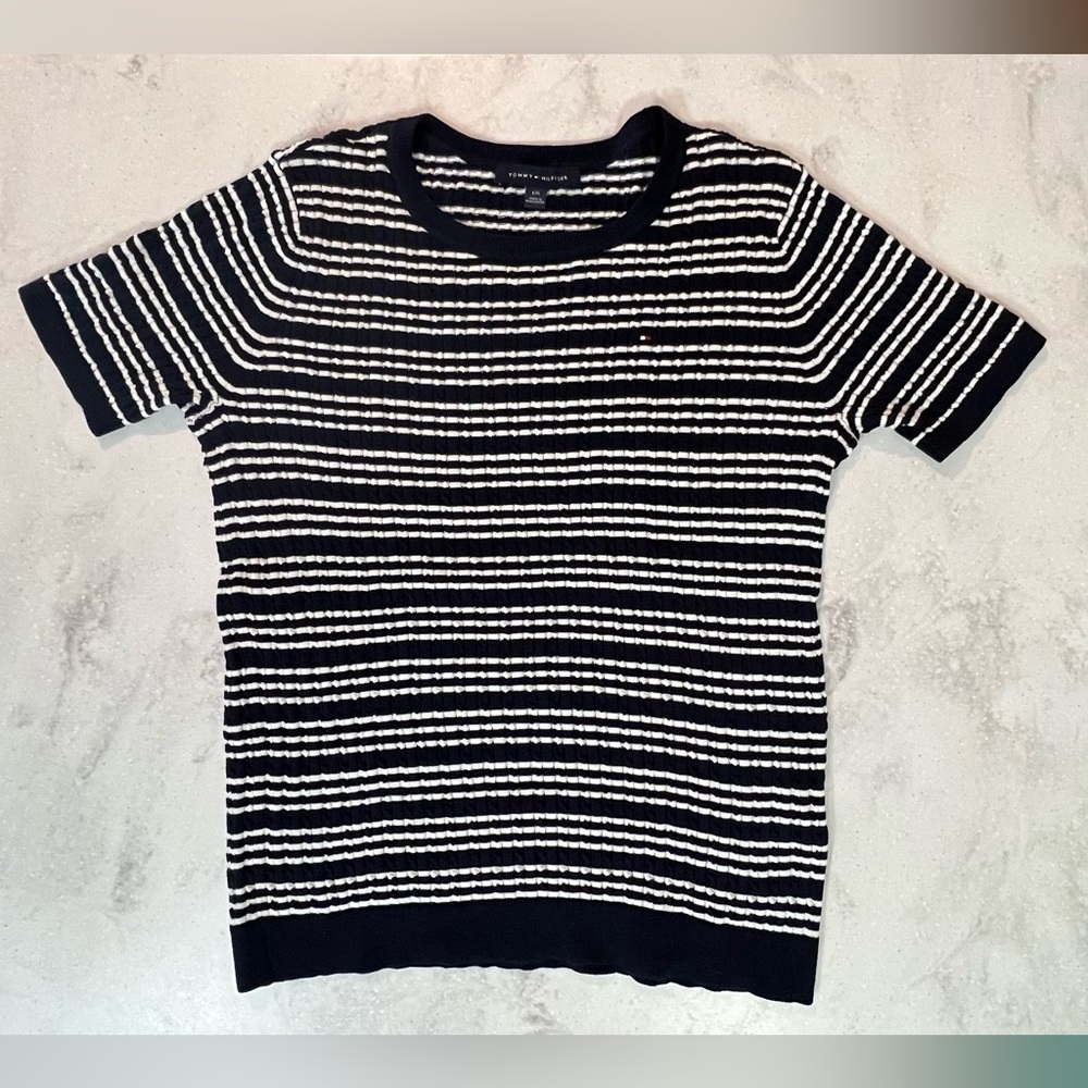 LIKE NEW Tommy Hilfiger Short-Sleeve Cable Knit Crewneck Sweater Size Large